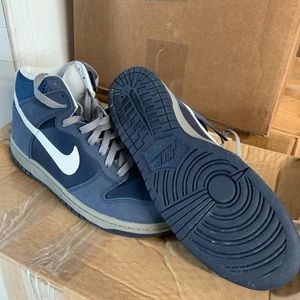 Navy Nike dunks high us 9.5 mens